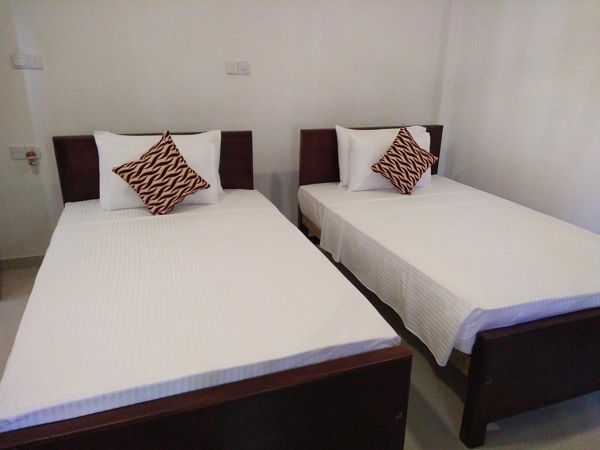 Ocean Bay Surf Resort Weligama Exteriér fotografie