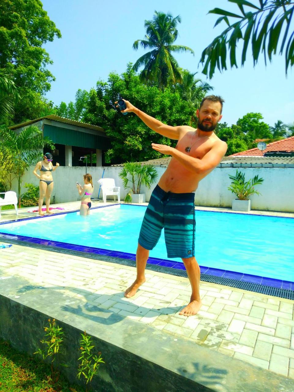 Ocean Bay Surf Resort Weligama Exteriér fotografie