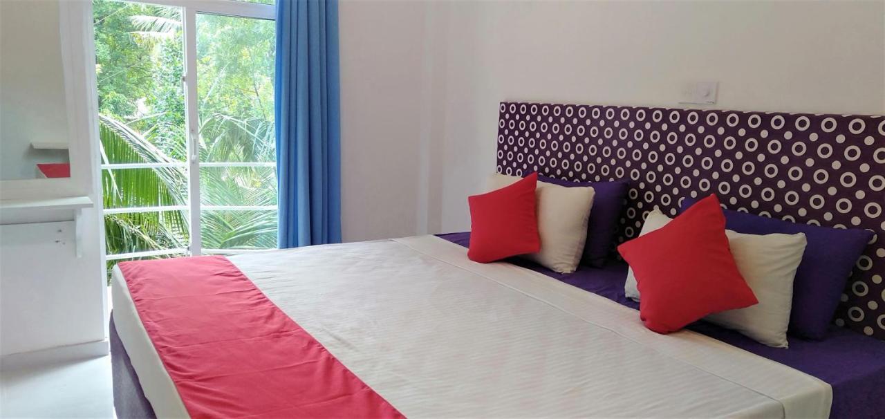 Ocean Bay Surf Resort Weligama Exteriér fotografie